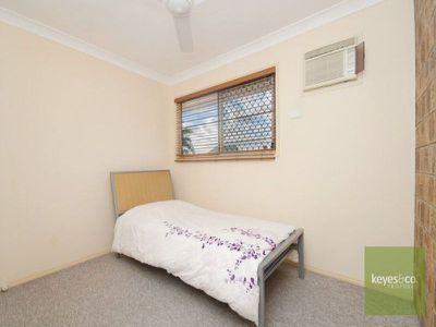 4 / 76 Thirteenth Avenue, Railway Estate