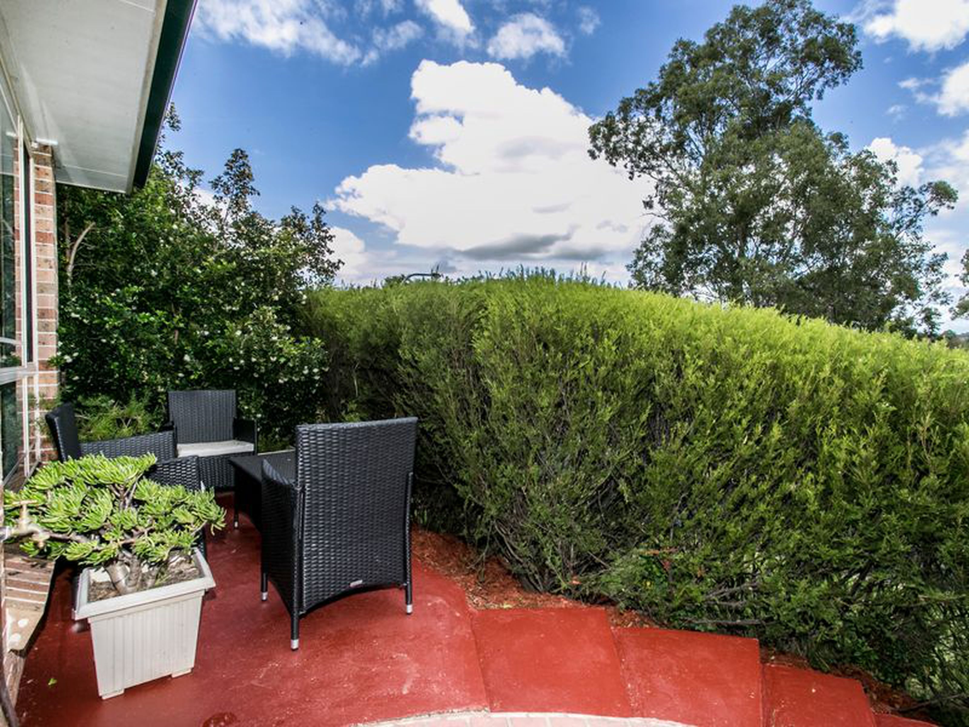 2 / 1 Barronfield Drive, GLENMORE PARK