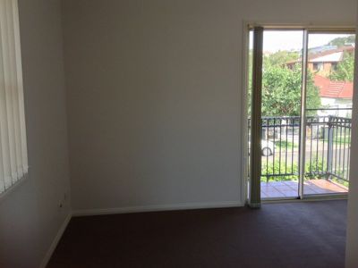 8 / 18-20 Osborne Street, Wollongong