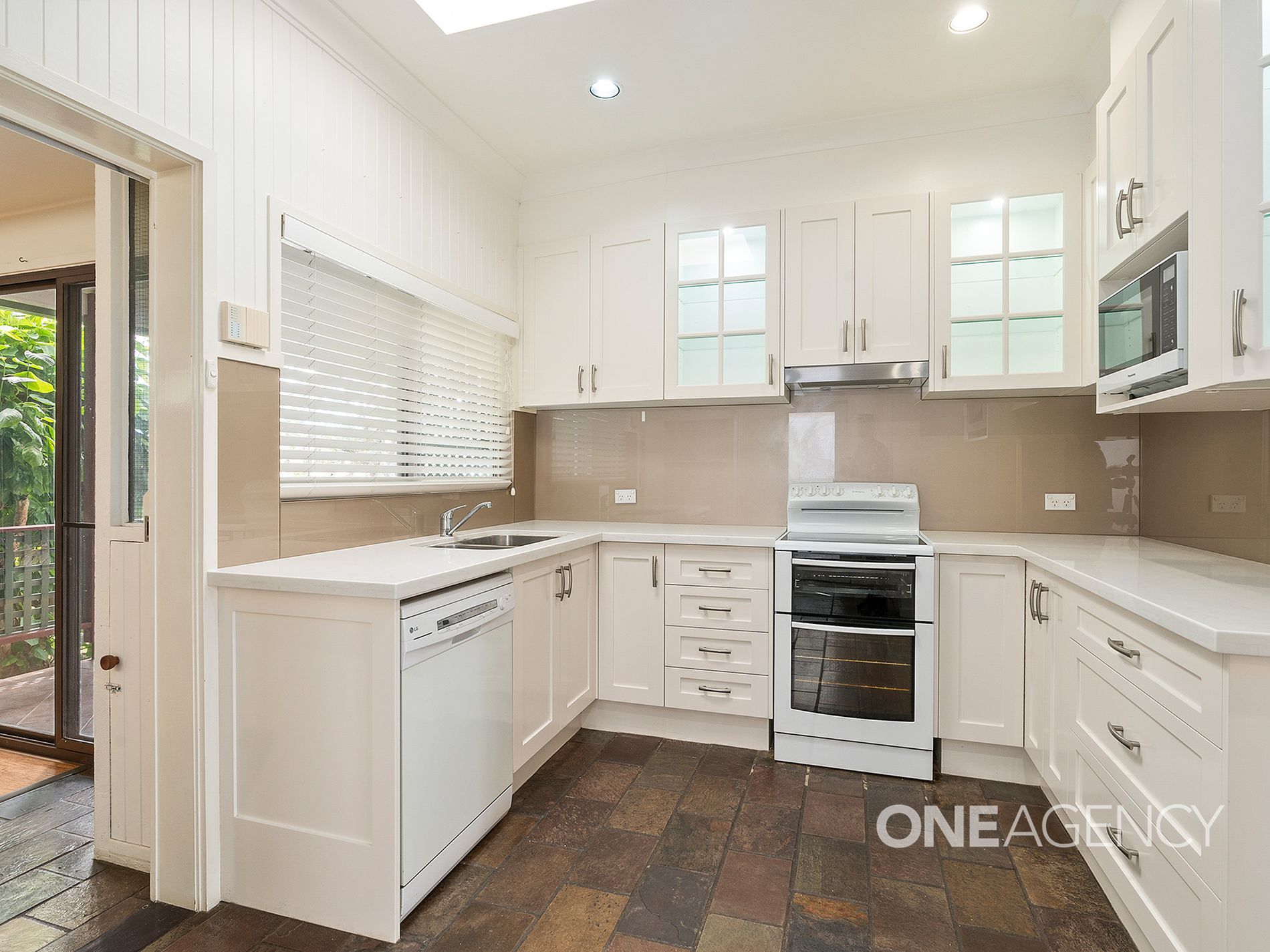 27 Douglas Street, Nowra