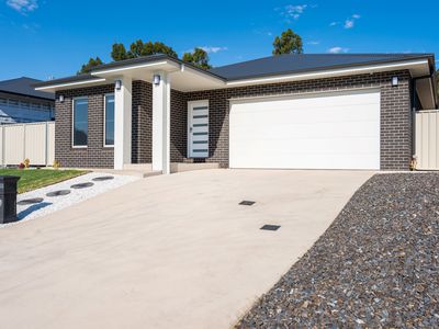 91 JACKEROO CIRCUIT, Thurgoona