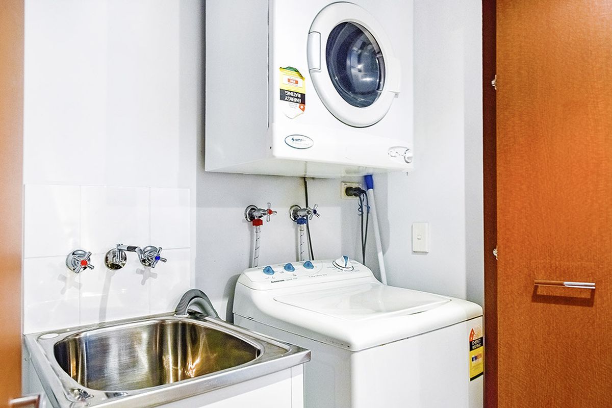 2335 / 23 Ferny Avenue, Surfers Paradise