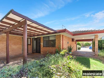 9 Bolderwood Drive, South Lake