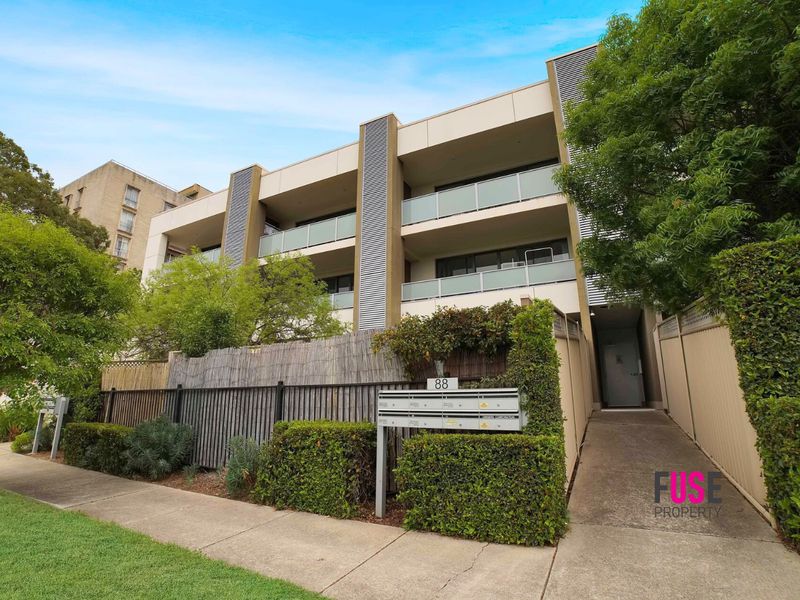 9 / 88 Henderson Road, Crestwood