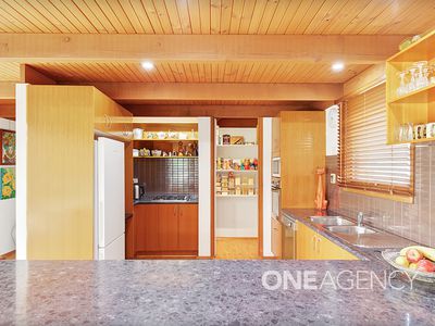 5 First Avenue, Erowal Bay