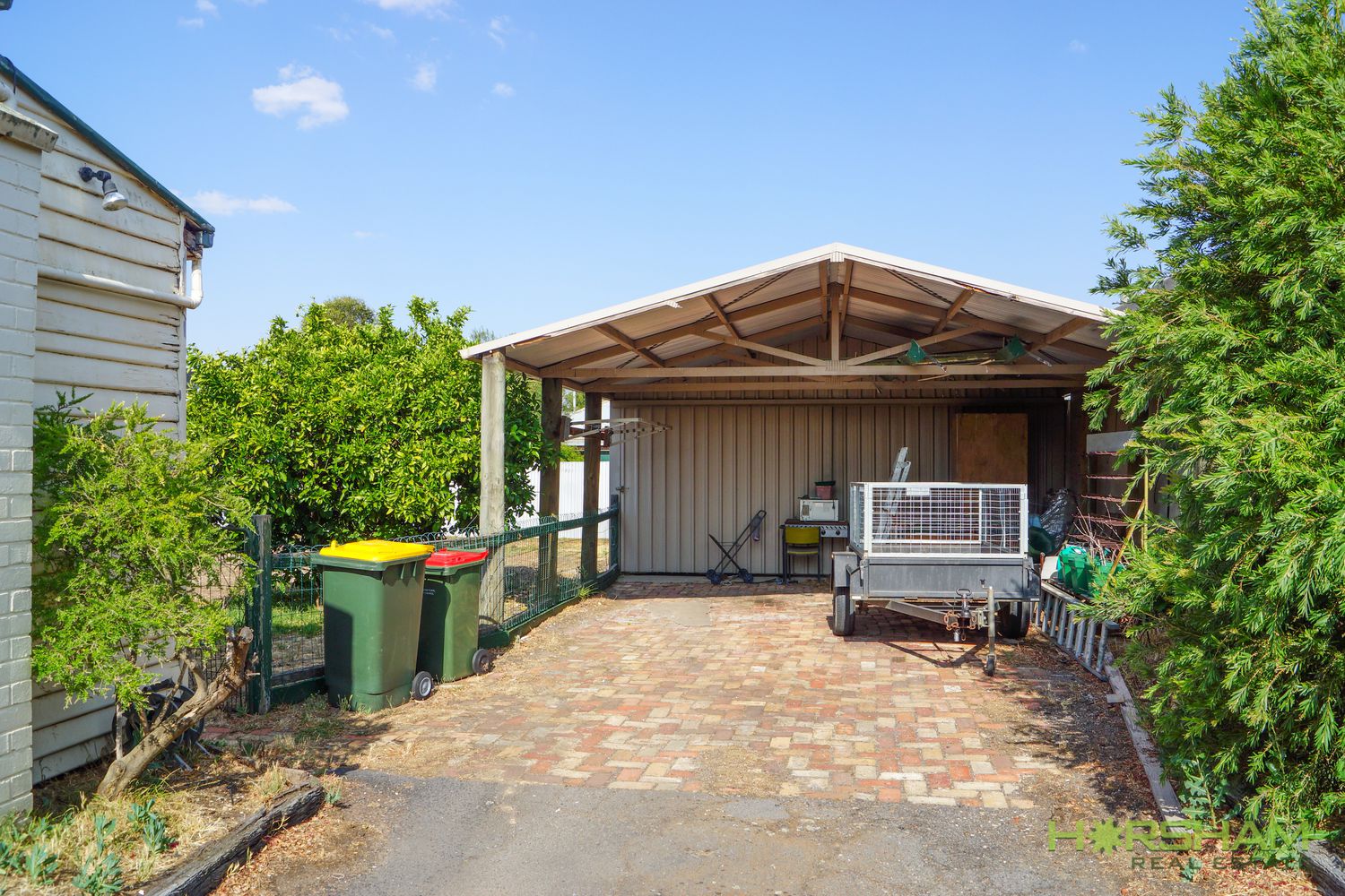 8 Queen Street, Horsham