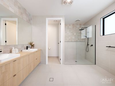 40 LEDBURY CIRCUIT, Wodonga