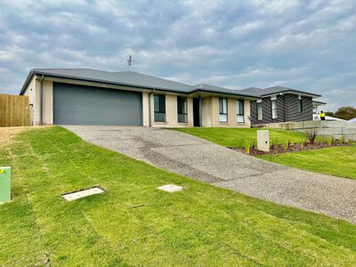 16 Melanie St, Cotswold Hills