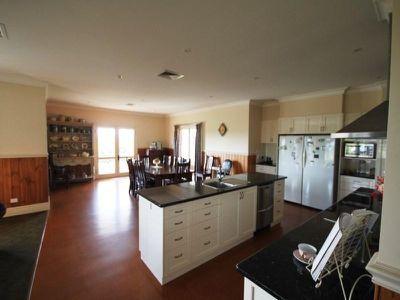 268 Oxley Plains Road, Milawa