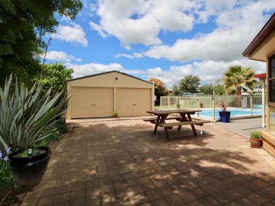 15 Locke Street, Raglan