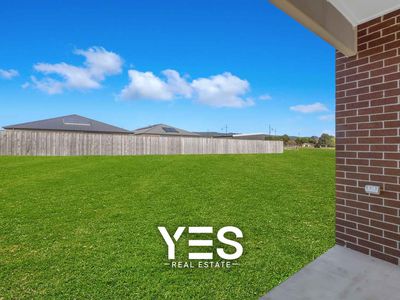 35 Arapiles Drive, Moe