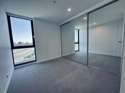 417 / 1060 Dandenong Road, Carnegie