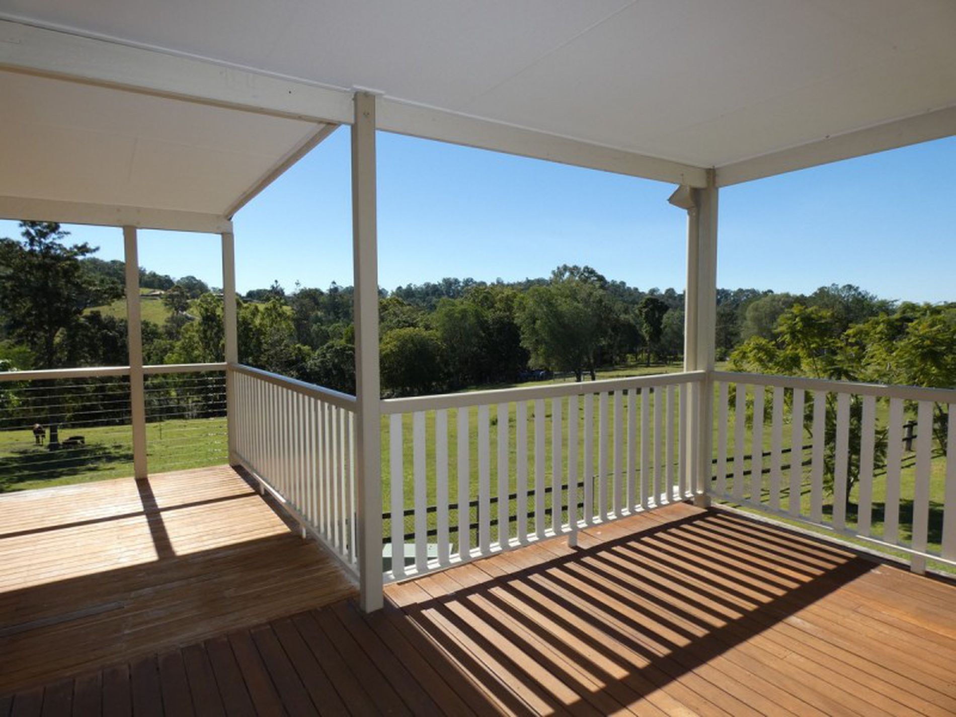 8 DALGLEISH ROAD, Ormeau Hills