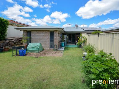 2 / 18 Devalera Street, Collingwood Park