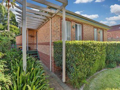 2 Stanthorpe Drive, Kanahooka
