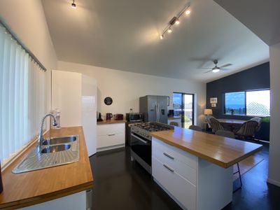 5 Teal Way, River Heads