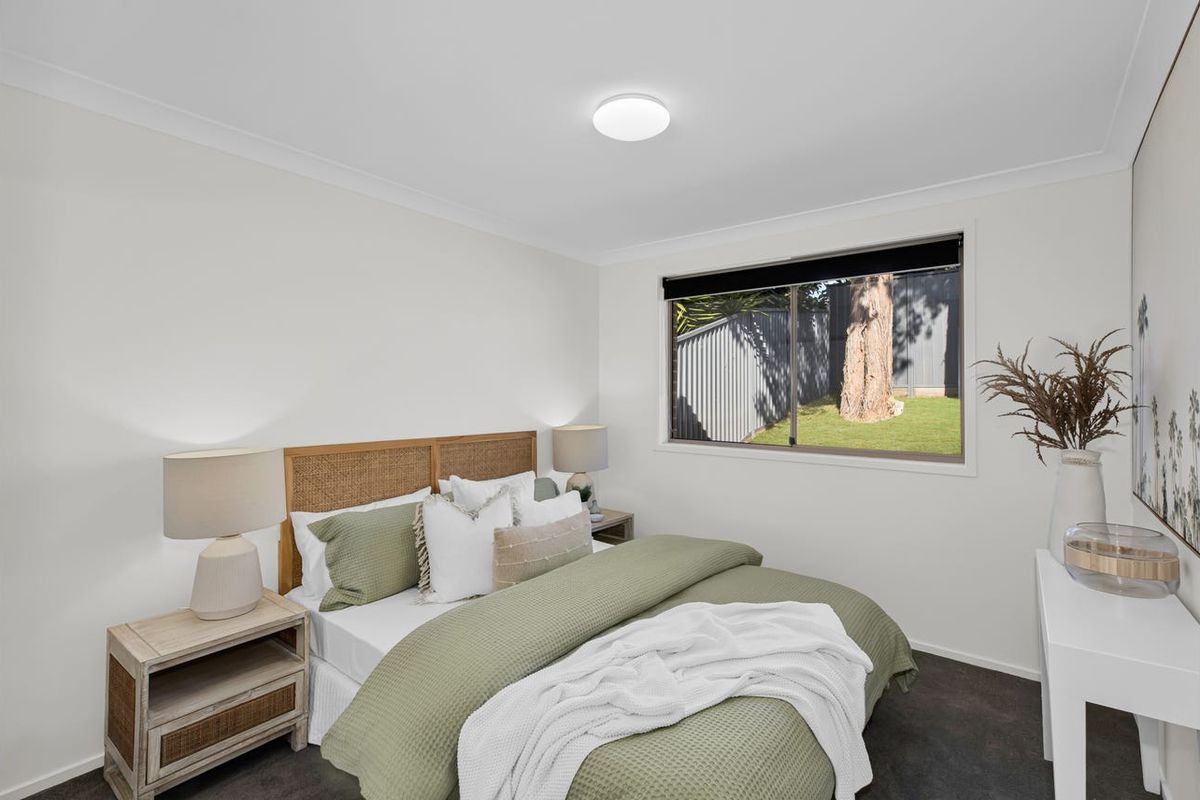 2 / 21 Sandpiper Place, Green Point