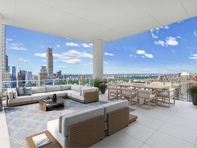 200 East 59th Street,  New York, NY, International