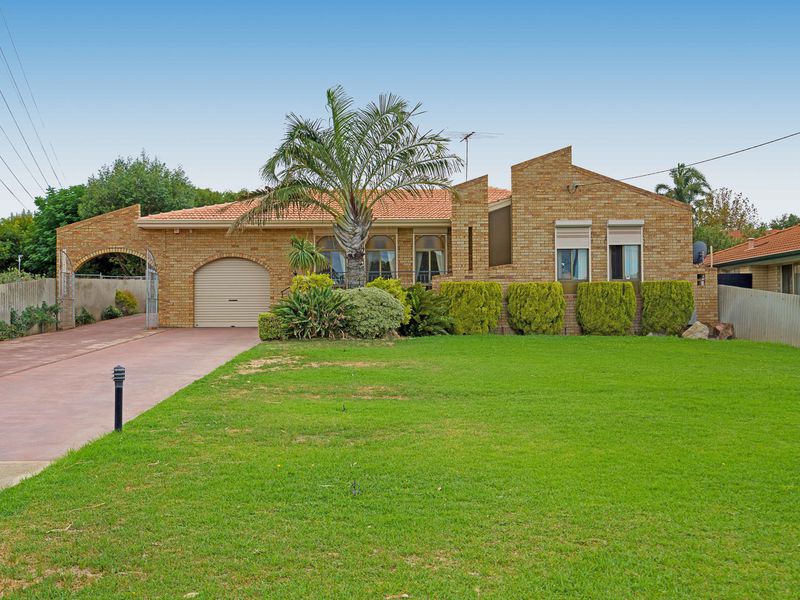 14 Strode Avenue, Hamilton Hill