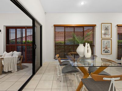 42 Gordon Crescent, Wakerley