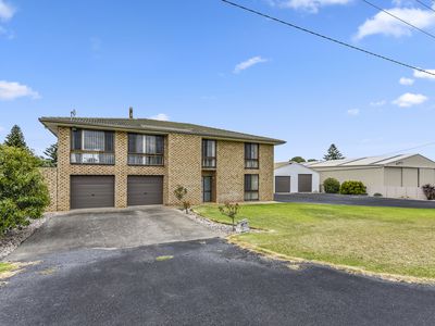 9-11 Eight Mile Creek Road, Racecourse Bay