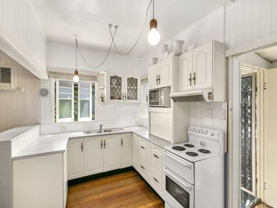 33 O'Sullivan Street, Woodend