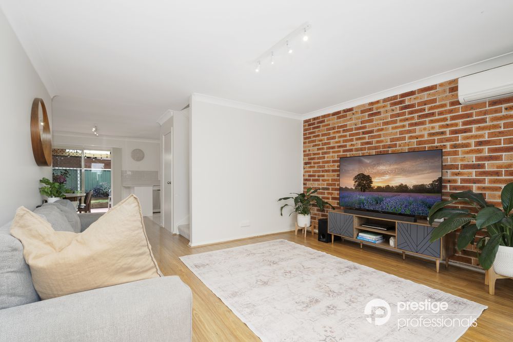 2/75 Stewart Avenue, Hammondville