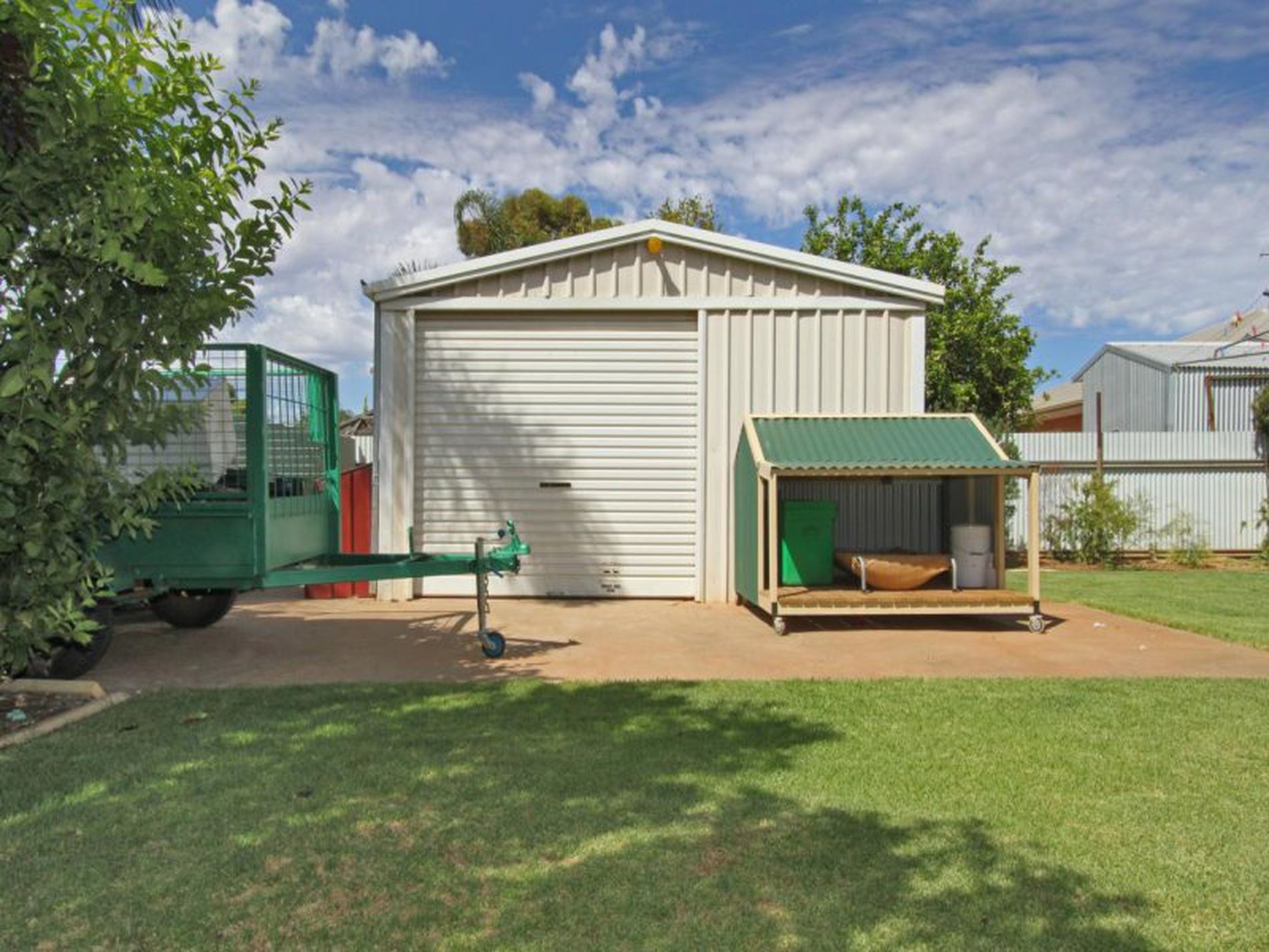 7 Heston Court, Somerville