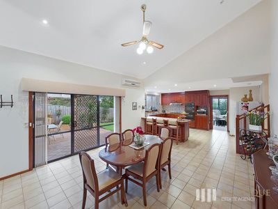 17 Bellbrook Drive, Dandenong North