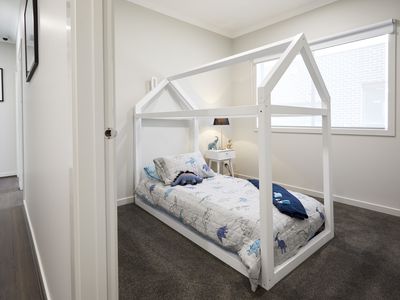 13 Observatory Street, Clyde North