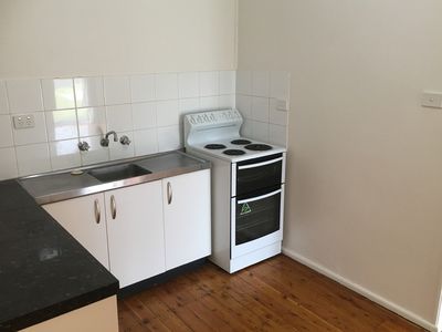 1 / 4 Banksia Avenue, Windang