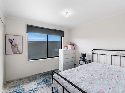 2 / 103 Bass Street, Warrane
