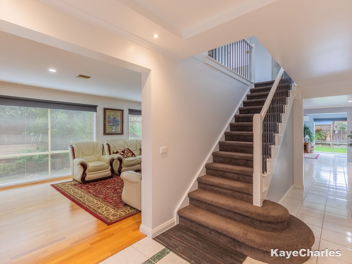 16 Highton Court, Beaconsfield