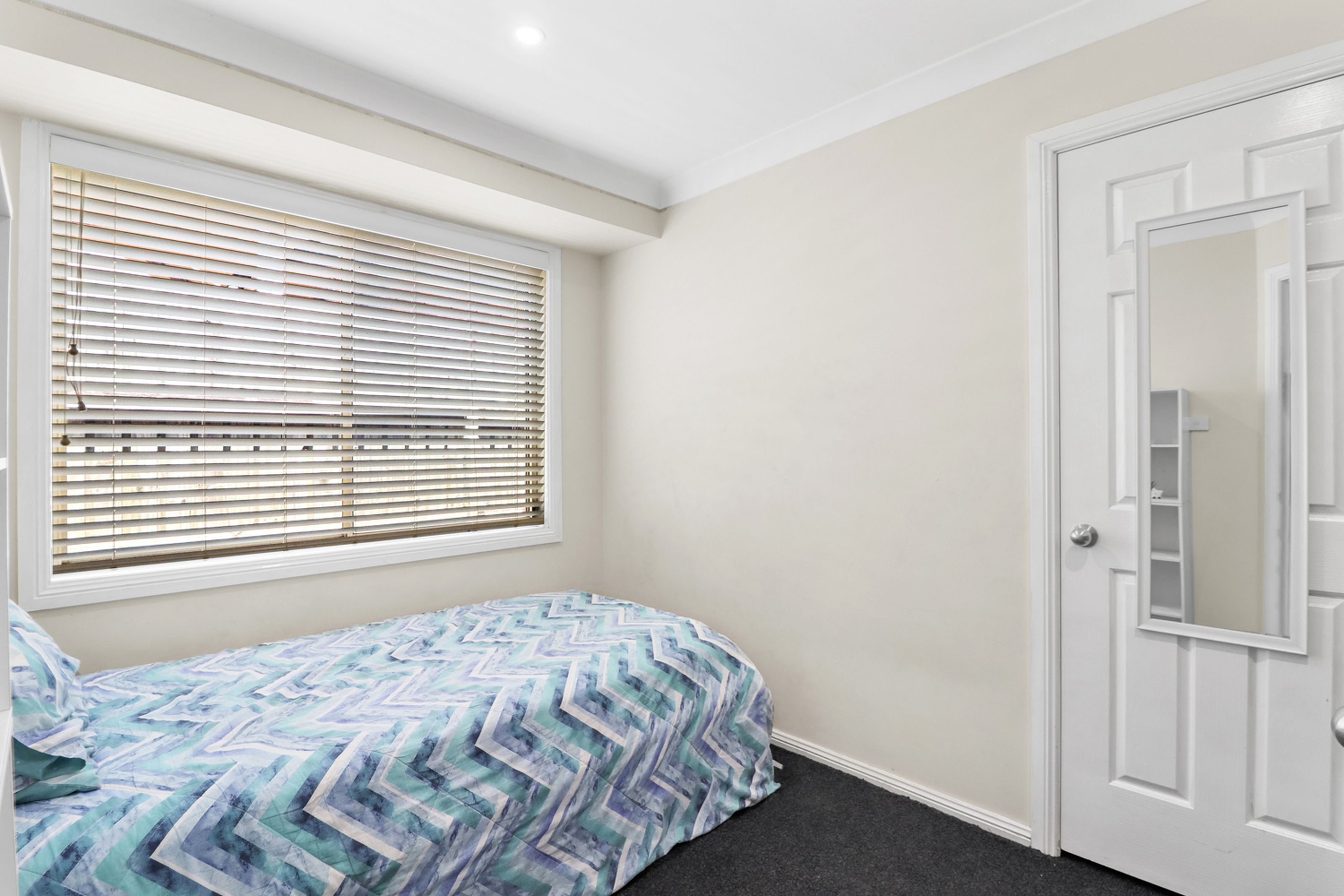 6 Cyperus Place, GLENMORE PARK
