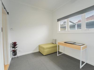 57 Weeroona Avenue, White Hills