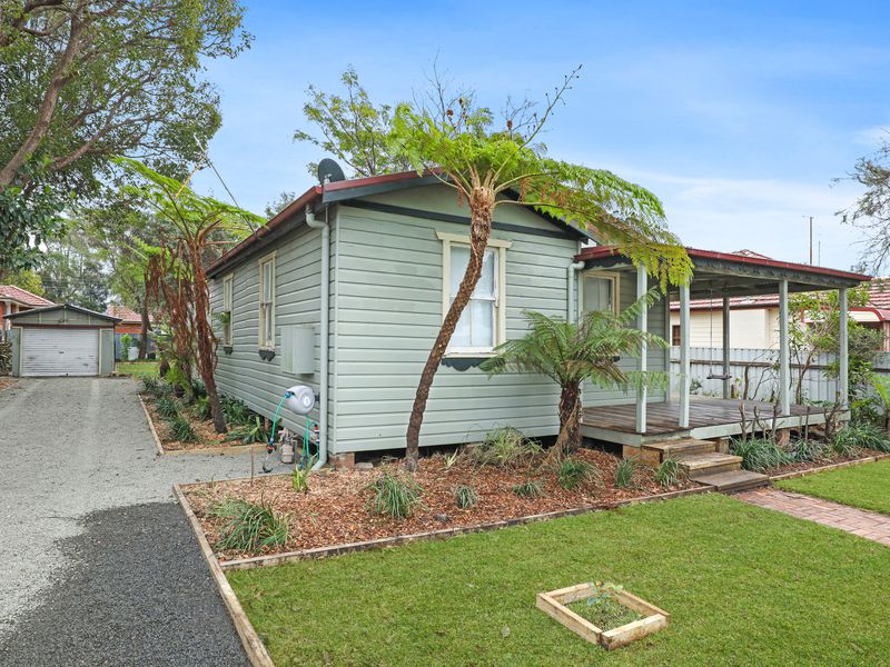 16 Montague Street, Fairy Meadow