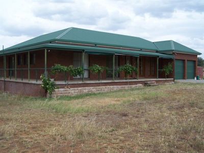 100 Fiona Drive, Tamworth