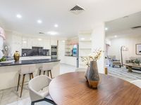 1 Nowingi Close, Eight Mile Plains