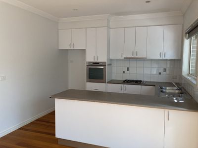 90 Hansen Street, Newport