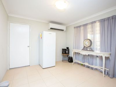 17 Burwood Road, Australind