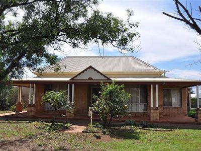 29 Underwood Street, Forbes