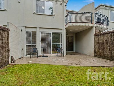 24 / 1 Bronberg Court, Southport