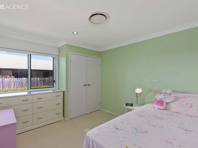 18 Bottlebrush Street, Kawungan