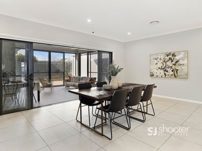 5 Venetian Court, Dubbo
