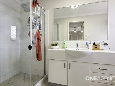 34 Shearwater Tce, Springfield Lakes