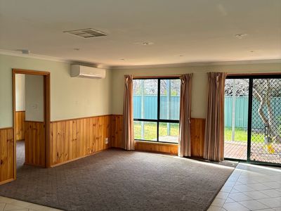 40 Oak Street, Seymour