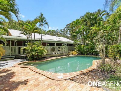 22 Senor Avenue, Urangan