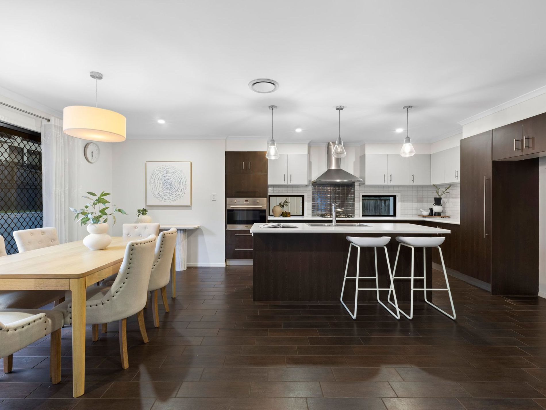 6 Lachlan Drive, Wakerley