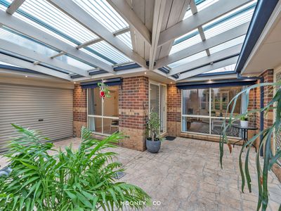 7 Stonehaven Avenue, Cranbourne