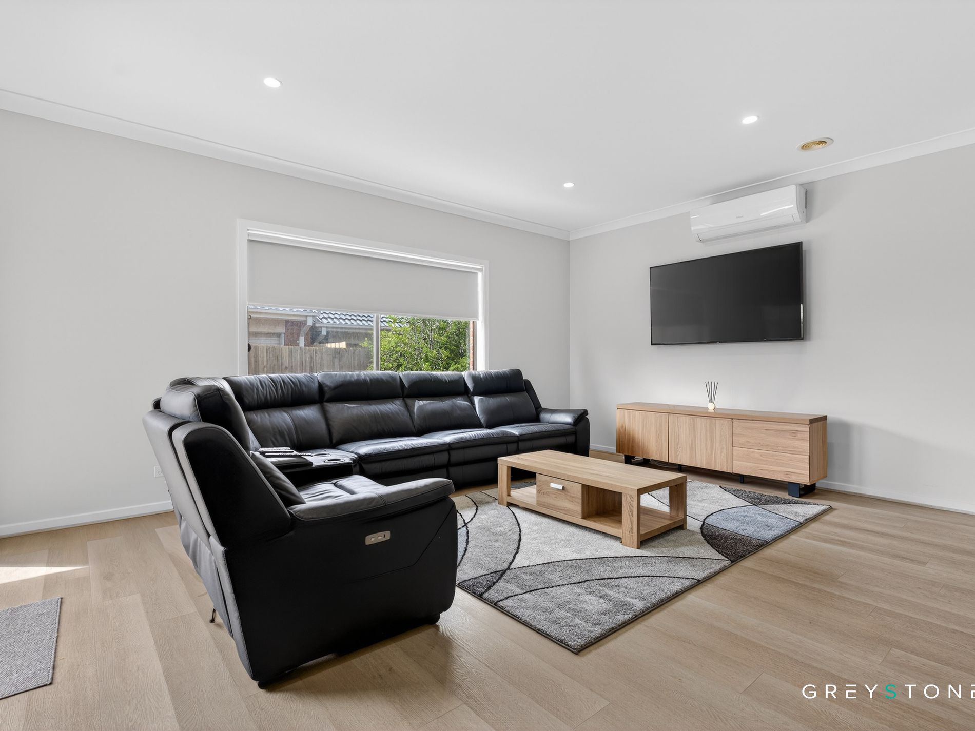 10 Riverton Boulevard, Harkness